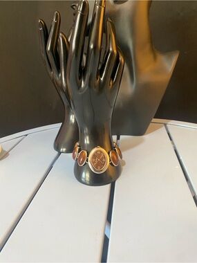 Vintage Y2K Relic Wood Bracelet Styled Women’s Watch Silver Tone